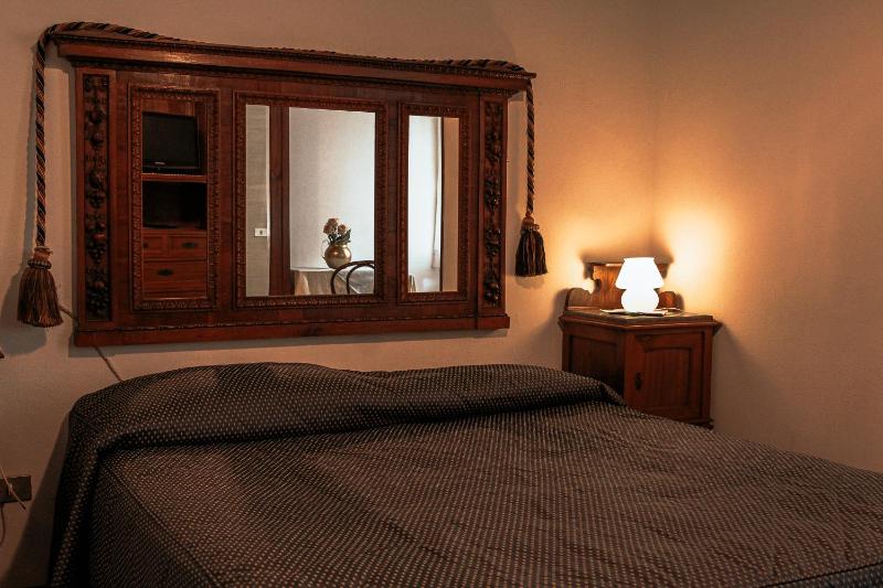 Triple Room image 3
