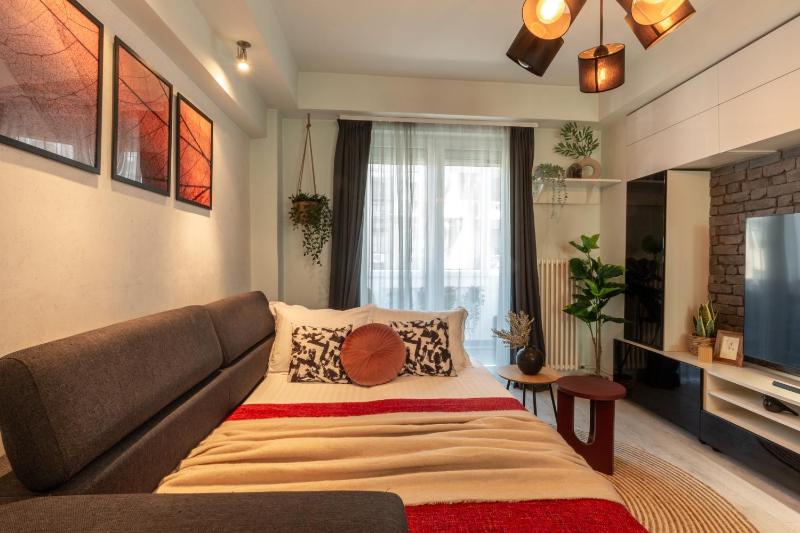 Modern 1BR Apt in the Old Town: The Perfect Choice - image 6