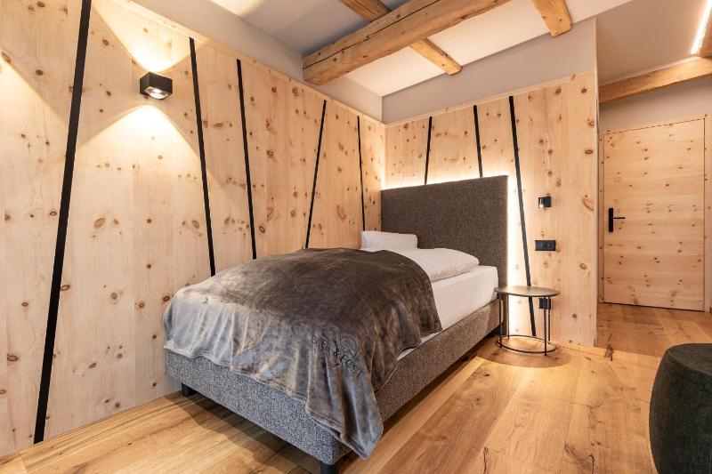Standard Single Room image 1