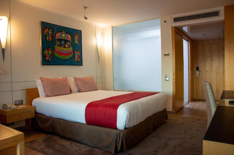 Standard Double or Twin Room image 4