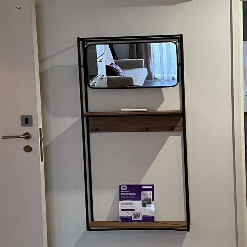 One-Bedroom Apartment image 2