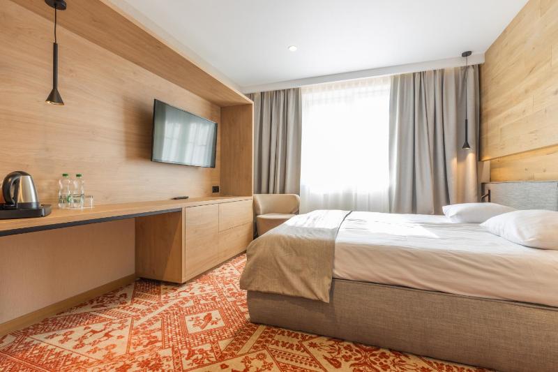 Superior Double or Twin Room image 4