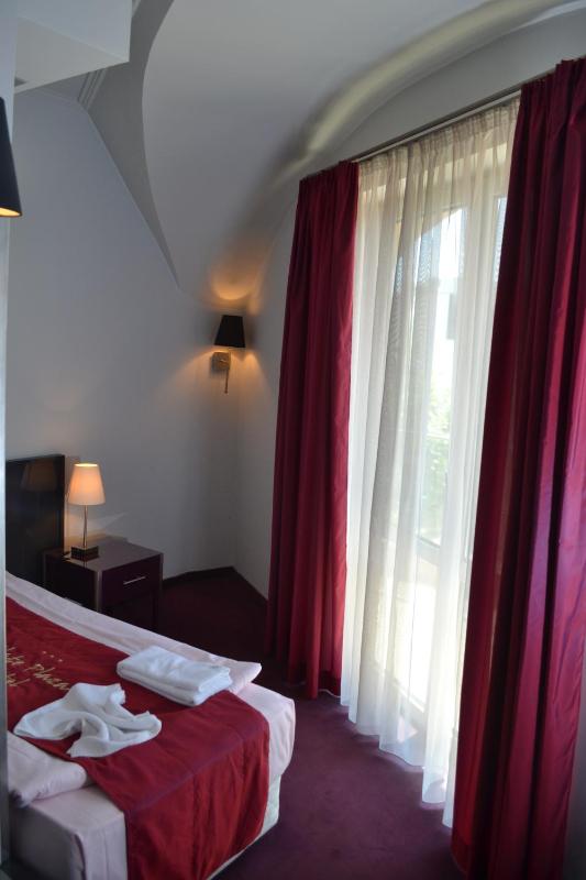 Economy Single Room with Free Parking image 1