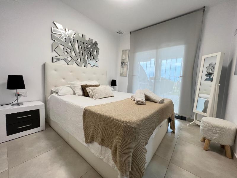 Apartment with Sea View image 2