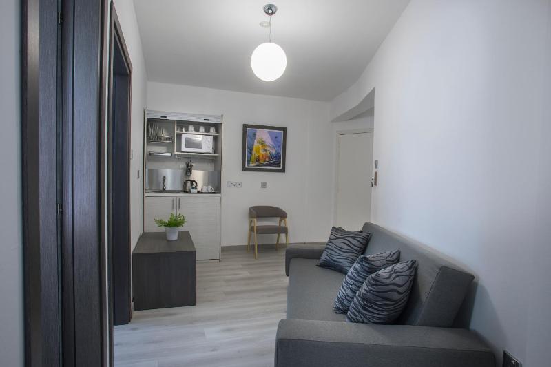 Blazer Residence - image 2