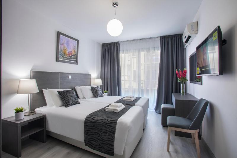 Superior Two-Bedroom Apartment image 1