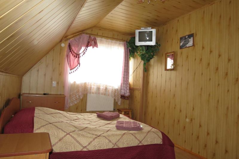 Standard Double Room with Extra Bed image 2