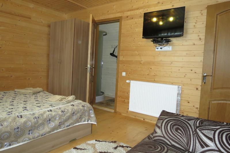 Standard Double Room with Mountain View image 2