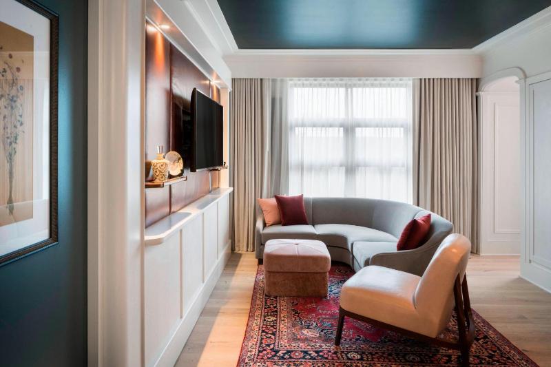 Perry Lane Hotel a Luxury Collection Hotel Savannah - image 17