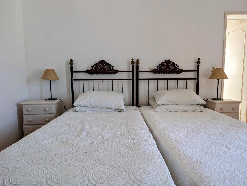 Twin Room image 1