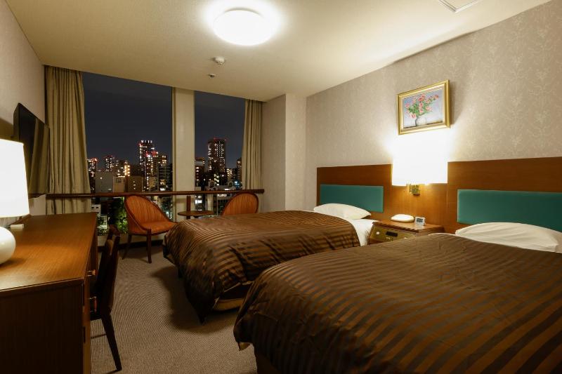 Hotel Osaka Castle - image 8