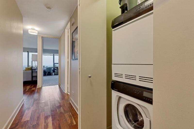 2bd River North Condo with Million Dollar Views! condo - image 10