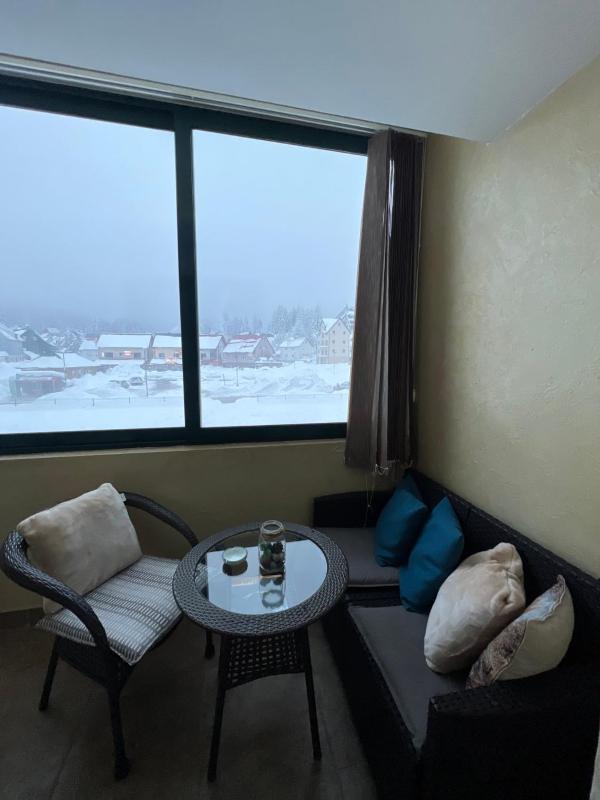 Apartment image 3