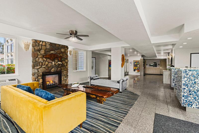 The Ashley Inn & Suites - image 31