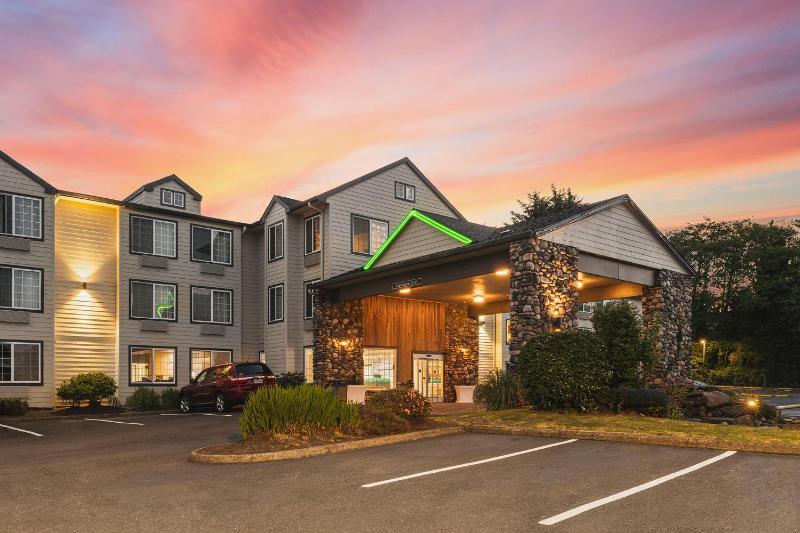 The Ashley Inn & Suites - image 41