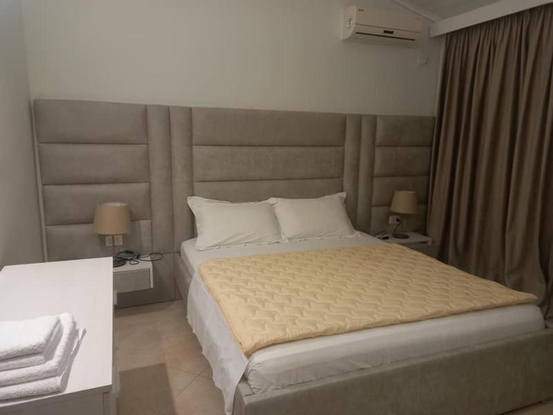 Suite with Mountain View image 4