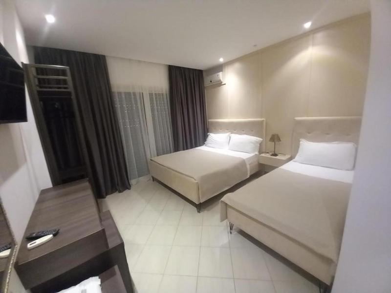 Comfort Double Room with Balcony image 2