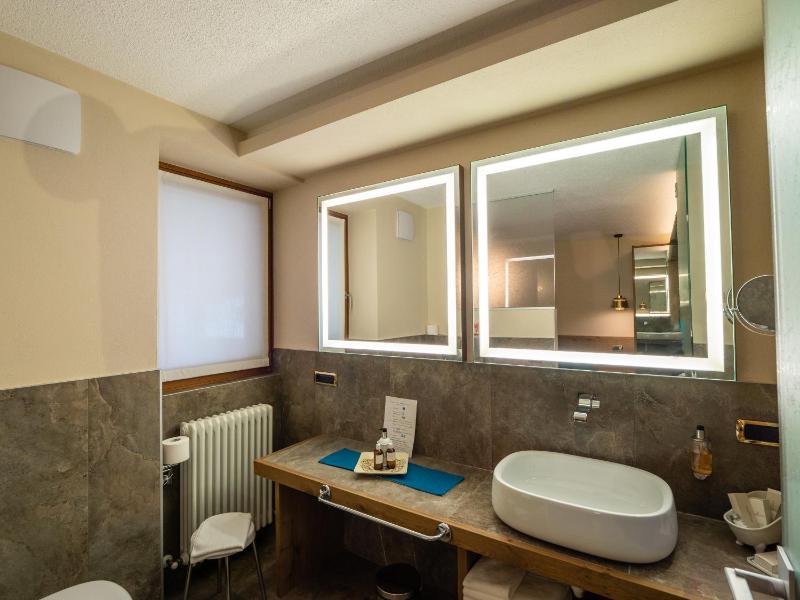 Deluxe Junior Suite image 2