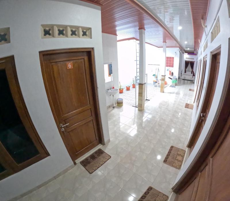 Griyo Mondoliko Homestay Jogja - image 16