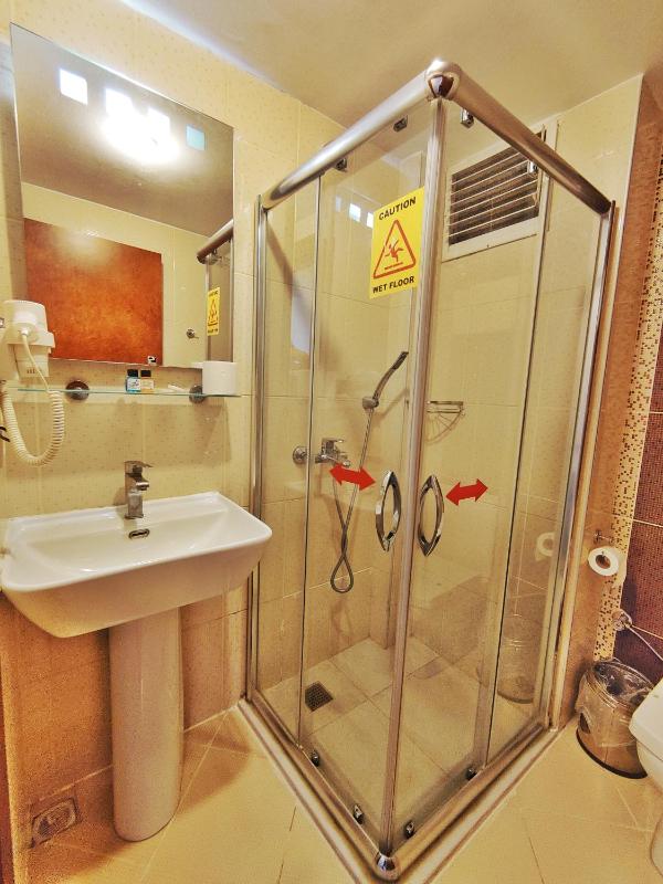 Single Room image 2