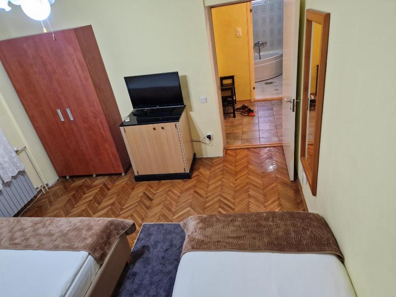 Avalon Apartments - image 12