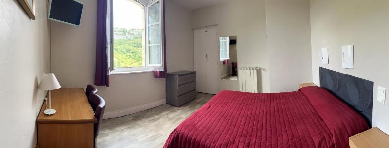 Standard Double Room image 2