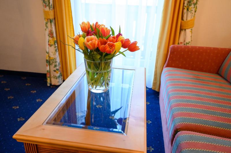 Double Room with Balcony (2 Adults + 1 Child) image 3