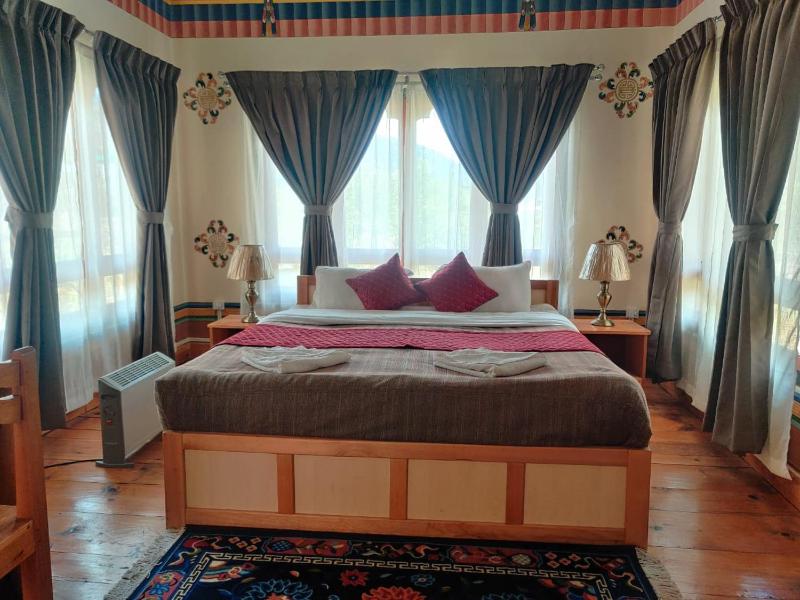 Nirvana Lodge - image 1