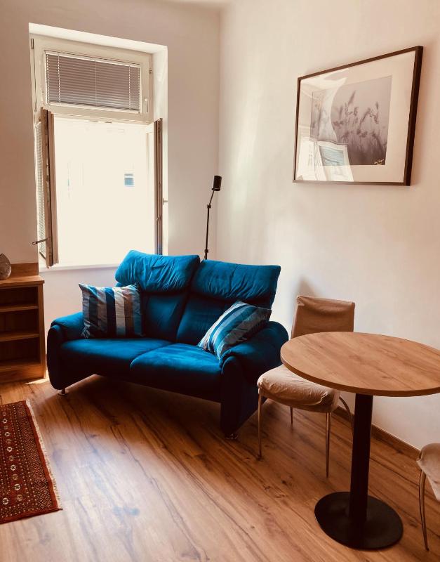 Studio Apartment image 3