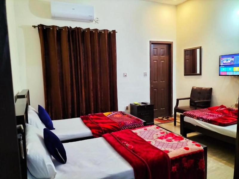 Budget Triple Room image 1