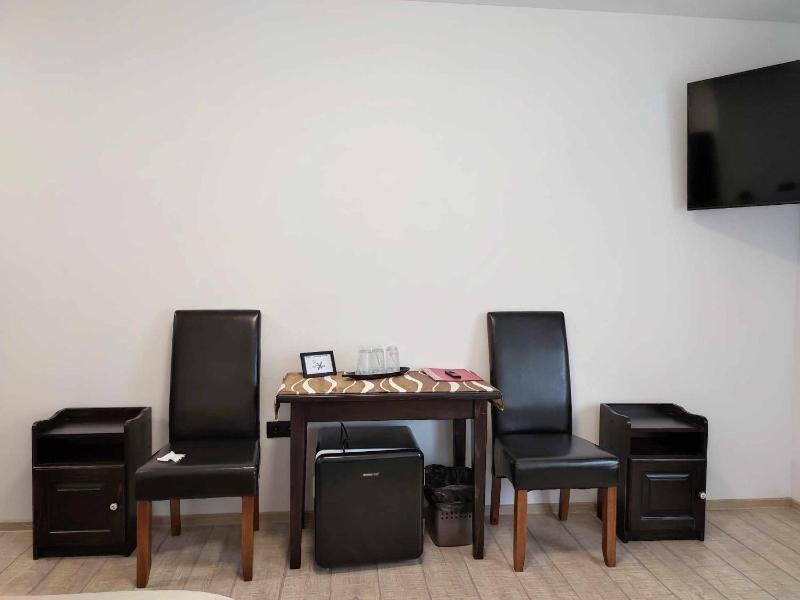 Deluxe Family Room image 1