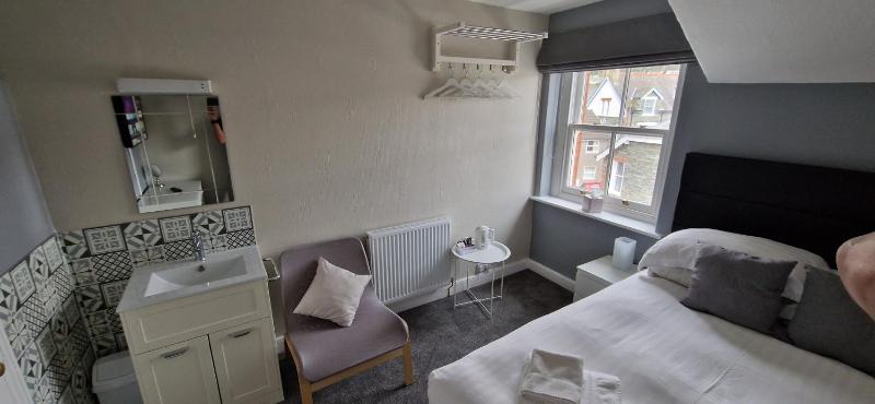 Glencoe Guest House - image 11