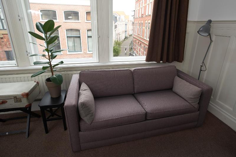 Large Double Room image 3