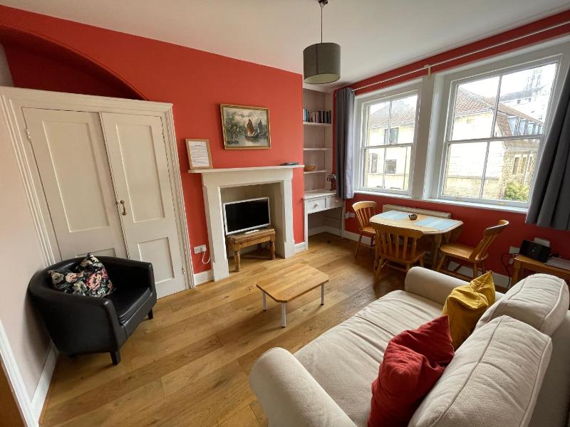 Superior Apartment image 1