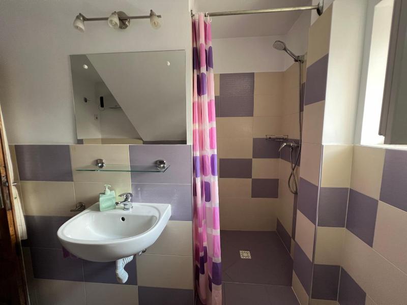 Quadruple Room image 3