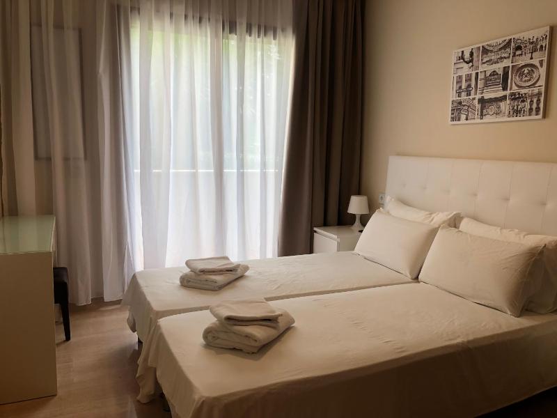 Medina de Banus Marbella - image 2