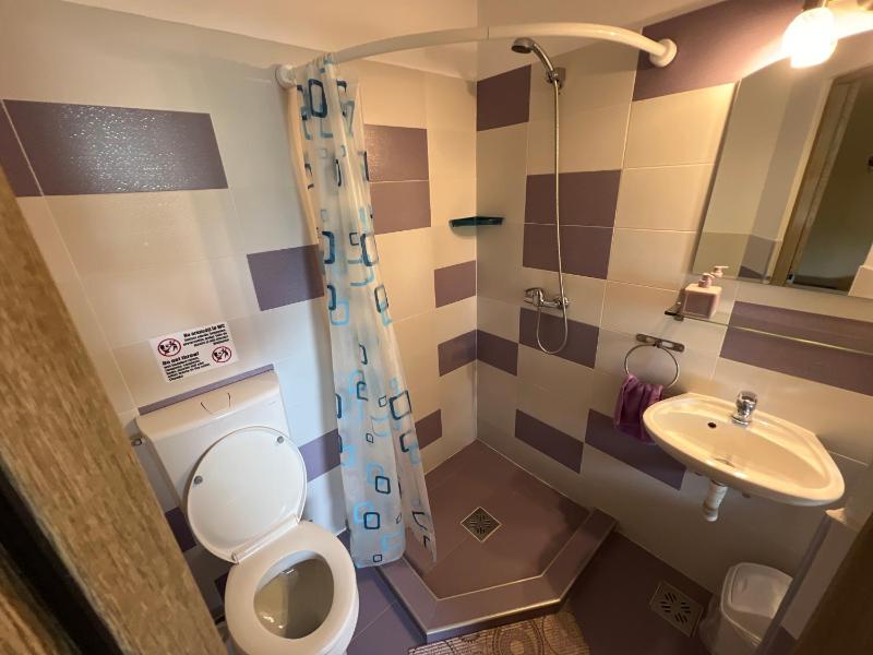 Triple Room with Private Bathroom image 2