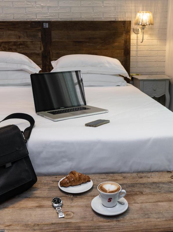 Comfort King Room with Balcony - Annex image 3