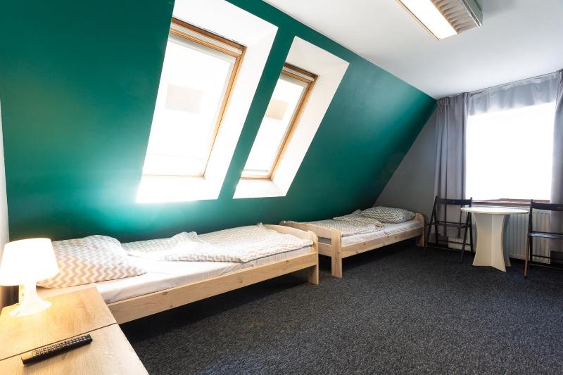 Twin Room with Shared Bathroom image 1