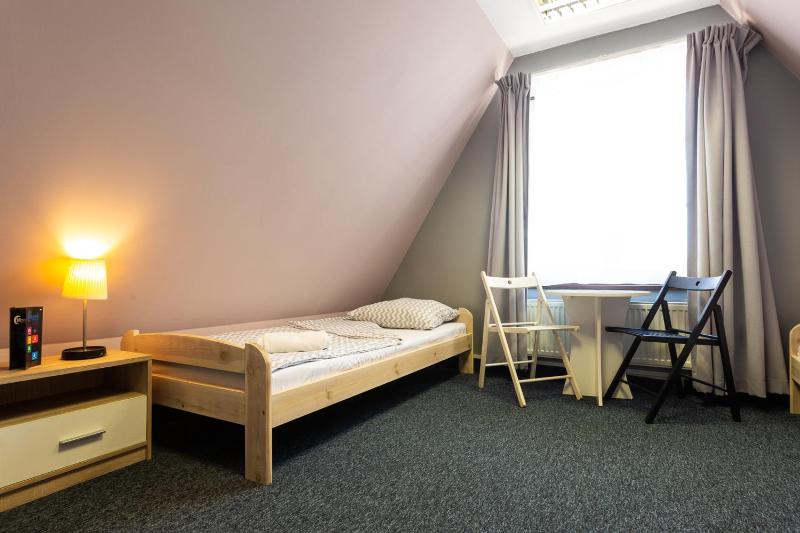 Twin Room with Shared Bathroom image 3