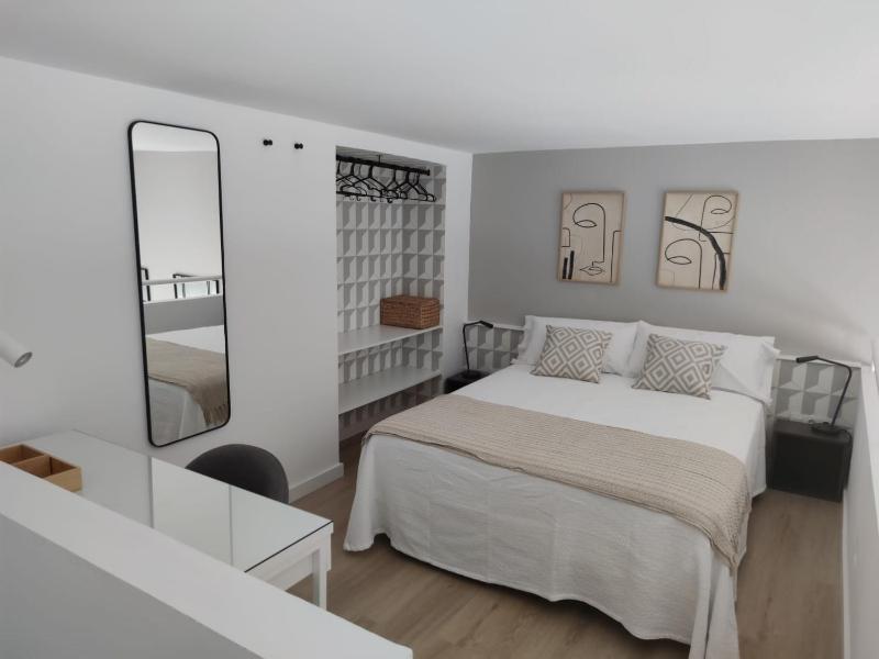 Luxury Loft Malaga Carreteria - image 14