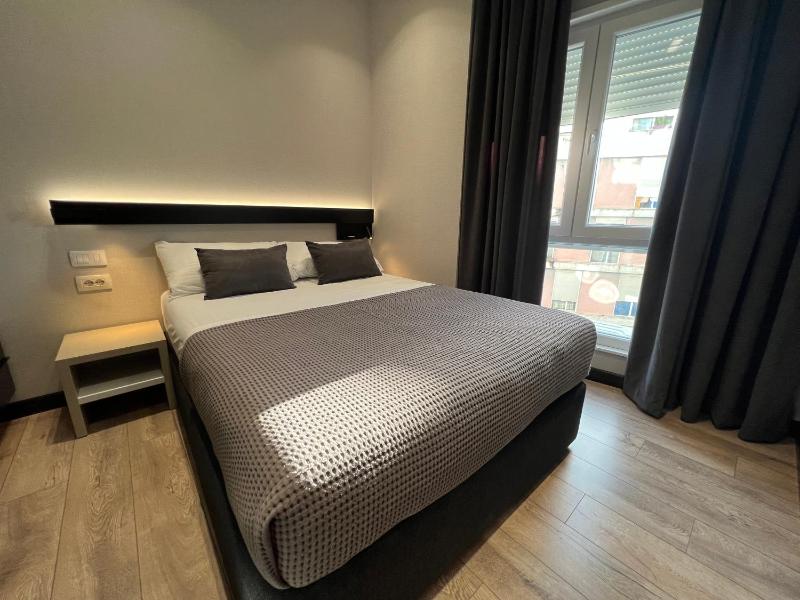Tirana Centric Apartment - image 10