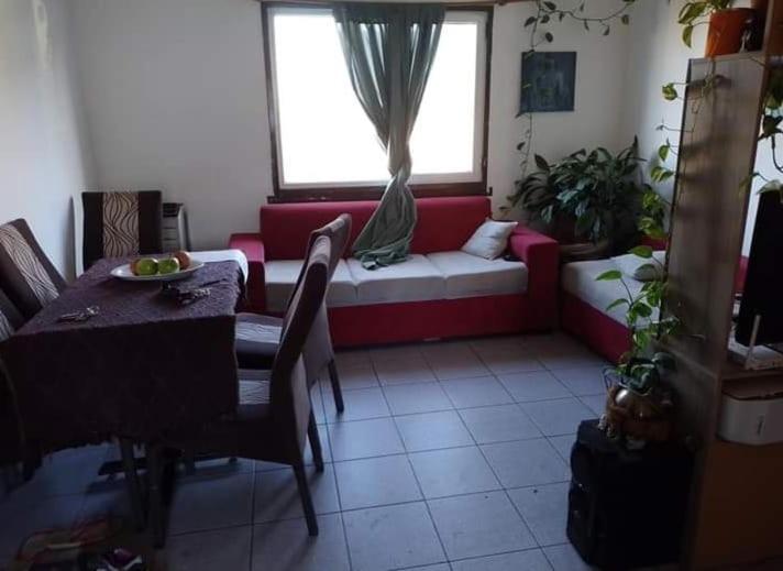 Andaval House Images