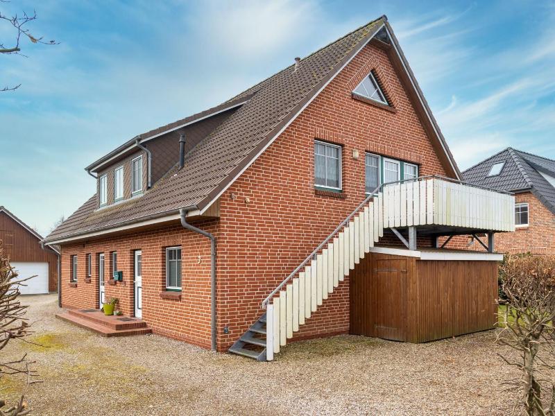 Apartment in Tating Images