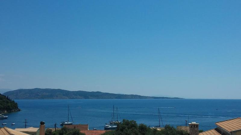 Studio with Sea View image 1