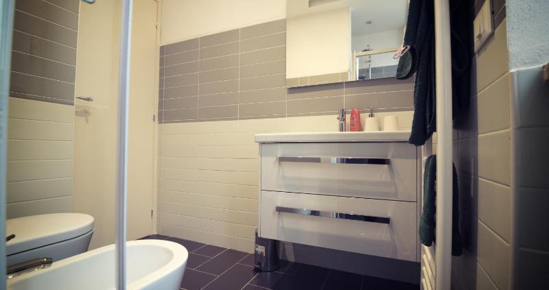 Double Room with Private External Bathroom image 4