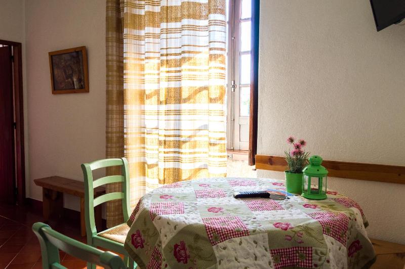 One-Bedroom Apartment image 3