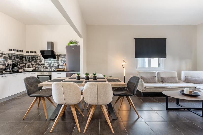 Amabilis Apartments - image 21