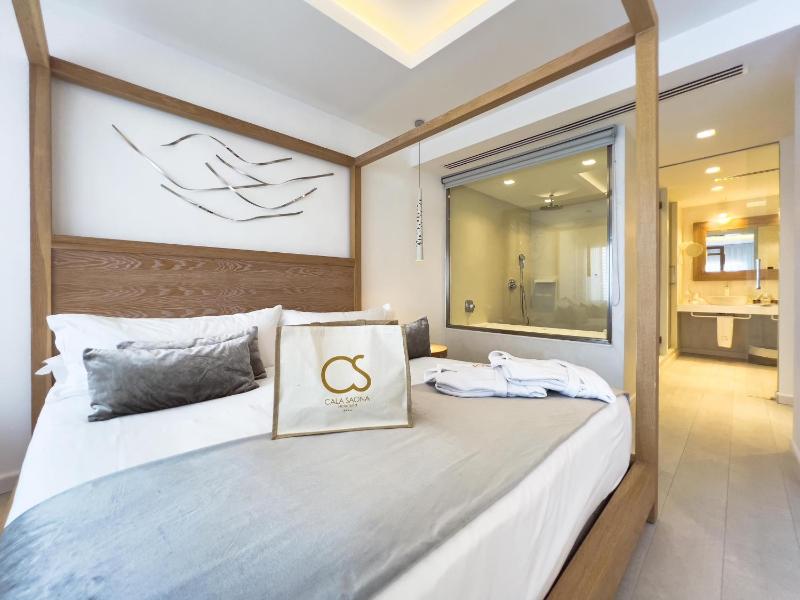 Junior Suite with Sea View image 1