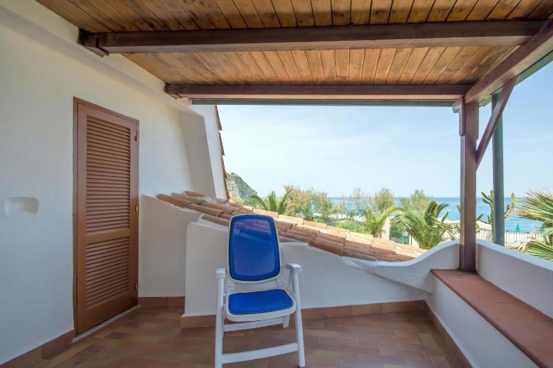 Le Roccette Mare Beach Hotel & Restaurant - image 35
